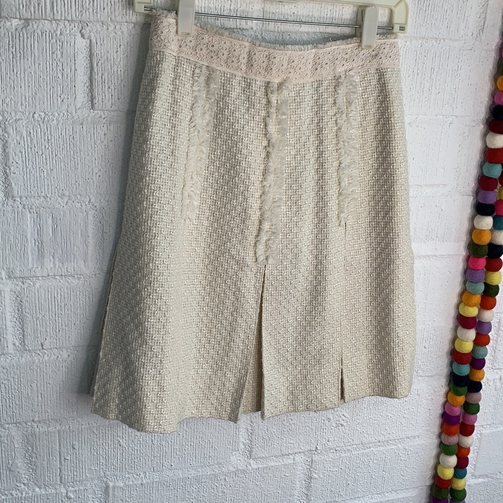 Tory Burch Tweed Fringe Pleated Knee Length Cream Skirt sz 0 - Picture 2 of 7